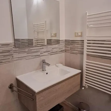 Il Porto בית הארחה 4*