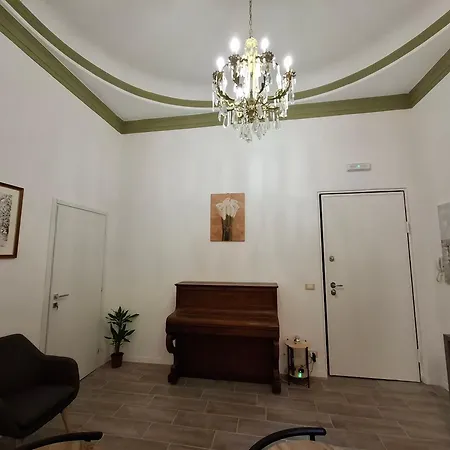 Il Porto בית הארחה